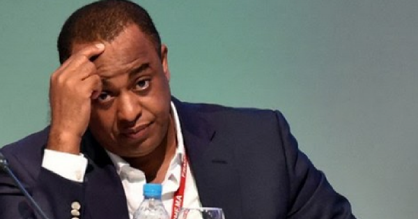 الأدلة تحاصر الناصري وتكشف تسلمه لمبلغ ضخم بفيلا فنانة معروفة