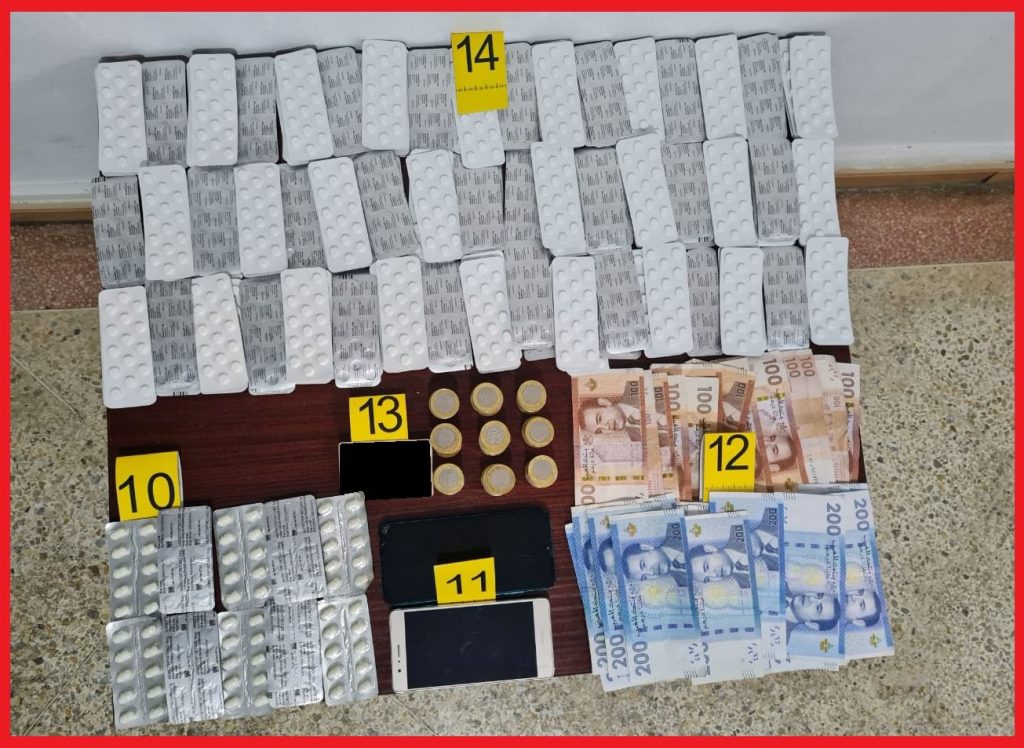 عملية تنقيط وتفتيش شابين تفجر مفاجأة