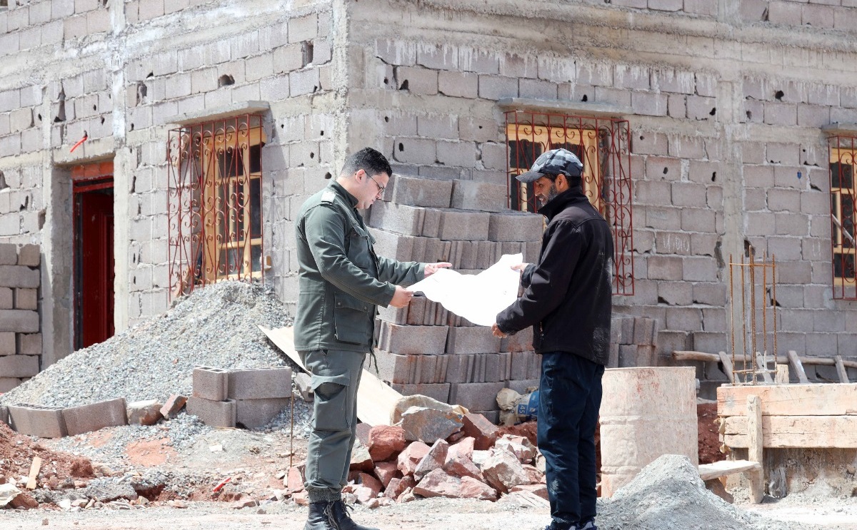 النائبة عائشة الكوط تحذر من تهريب مشاريع إعادة الإعمار إلى مناطق غير متضررة بالزلزال.