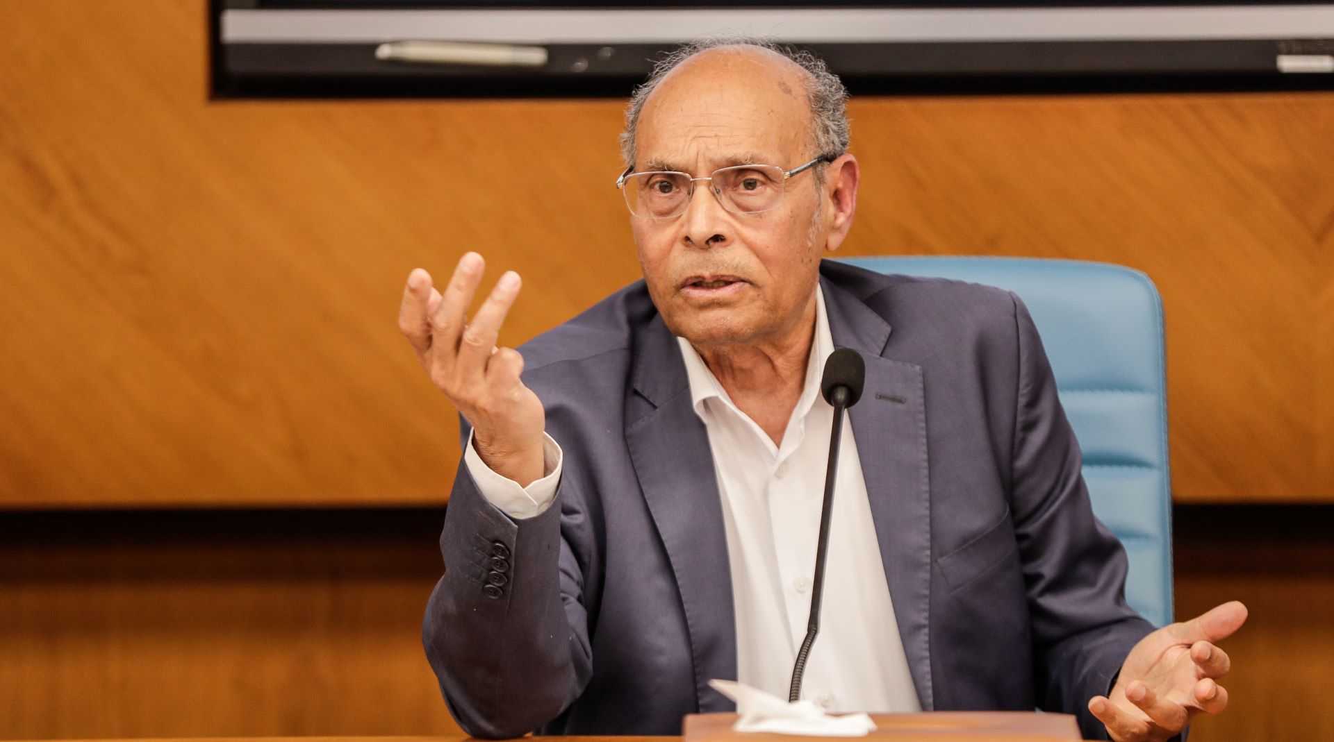 الرئيس التونسي الأسبق منصف المرزوقي في منشور يدعو للمصالحة المغاربية بعد قرار مجلس الأمن 2797 حول الصحراء