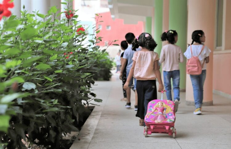 أولياء أمور يحتجون على ممارسات غير قانونية في بعض المدارس الخاصة بالمغرب