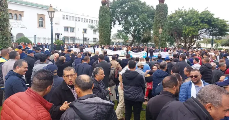وقفة احتجاجية سابقة للمتصرفين التربويين بالمغرب للمطالبة بنظام أساسي عادل ومنصف