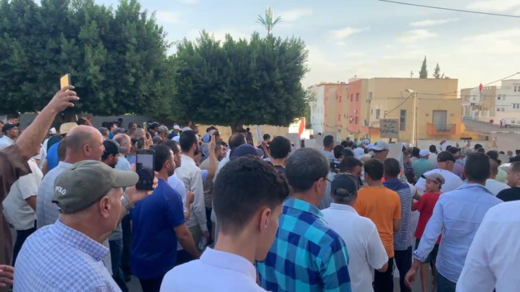 مسيرة احتجاجية حاشدة لساكنة تاونات ضد تردي أوضاع الصحة والتعليم