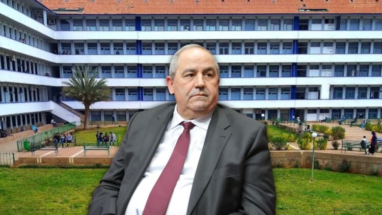 قبة مجلس النواب المغربي خلال جلسة برلمانية لمساءلة وزير التعليم العالي