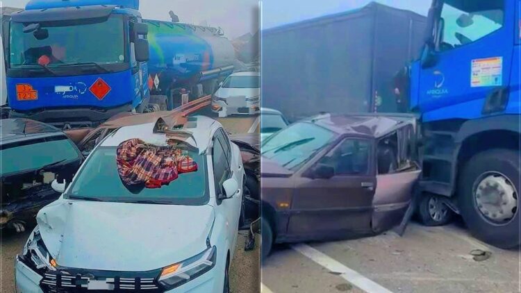 حطام سيارات متضررة جراء حادث اصطدام متسلسل بالطريق السيار بين أزمور والجديدة