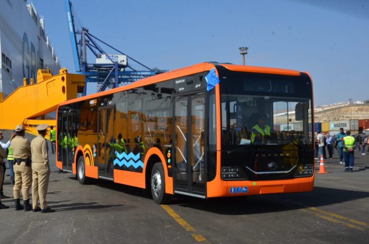 وصول دفعة من الحافلات الجديدة إلى ميناء أكادير ضمن البرنامج الوطني للنقل الحضري