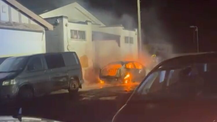 "الإرهاب الأبيض" يهز مسجدا في بريطانيا