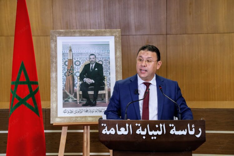 القاضي حسن فرحان خلال لقاء تواصلي يوضح موقف رئاسة النيابة العامة من مزاعم الاعترافات تحت الإكراه