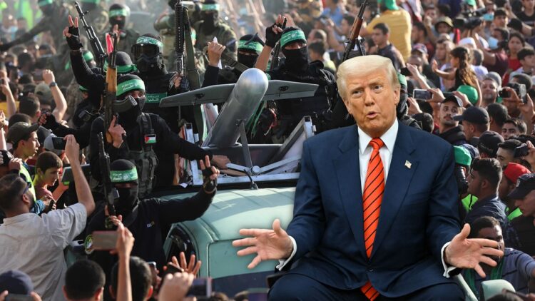 دونالد ترامب يتحدث لوسائل الإعلام بينما تتواصل الغارات الإسرائيلية على غزة