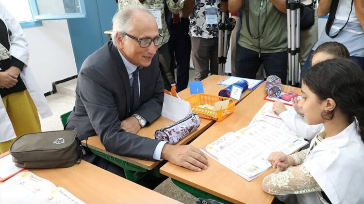 برلماني مغربي ينبه إلى أزمة الكتب المدرسية بمدارس الريادة بالمغرب