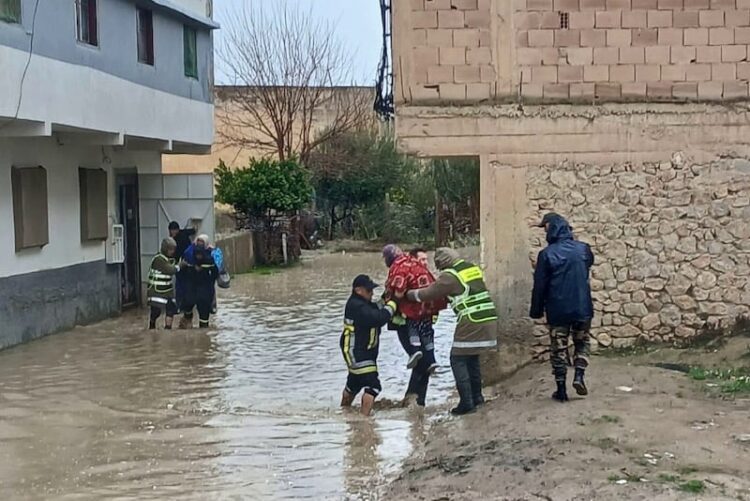 فيضانات تازة وارتفاع منسوب وادي الأربعاء