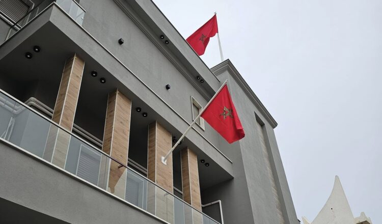 تحذير رسمي للجالية المغربية بليبيا من وسطاء المعاملات