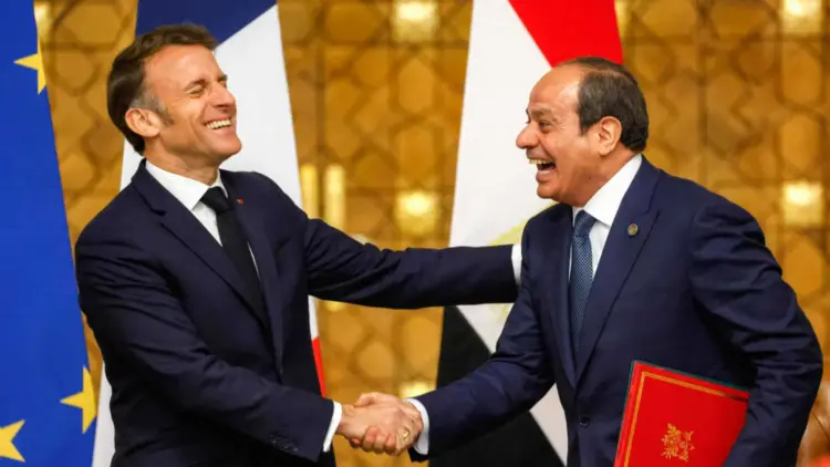 ماكرون، السيسي، اللغة العربية